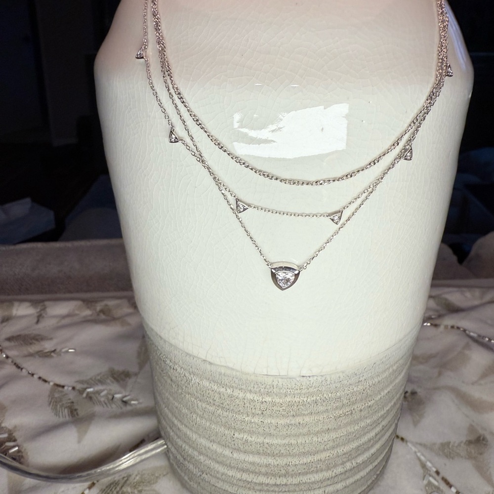 Kendra Scott Silver Layered Crystal Triangle Necklace NWT - Picture 5 of 15